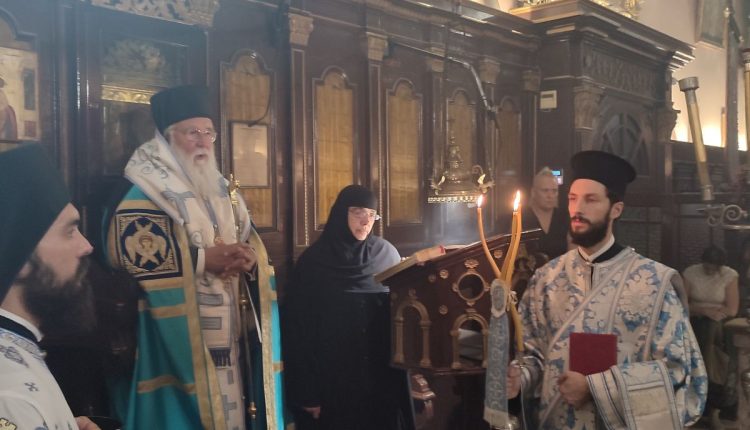 Στην-ιστορική-Ιερά-Μονή-Υπεραγίας-Θεοτόκου-Παλαιοκαστριτίσσης-ο-Κερκύρας-Νεκτάριος