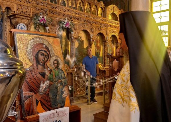 Η-εορτή-της-Κοιμήσεως-Θεοτόκου-στη-Σάρτη-Χαλκιδικής