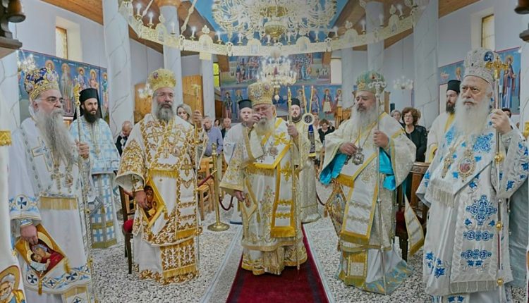 Πολυαρχιερατικό-συλλείτουργο-στο-ορεινό-Σέλι-και-εγκώμια-της-Υπεραγίας-Θεοτόκου