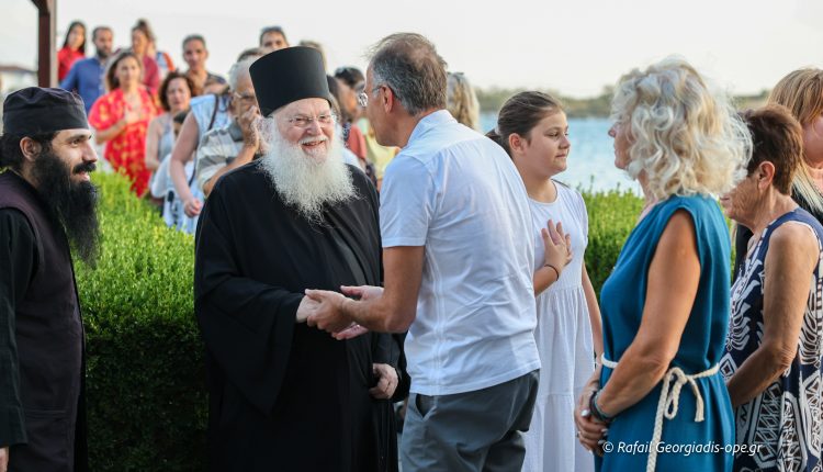 Θεομητορικά-μηνύματα-από-το-Πόρτο-Λαγός