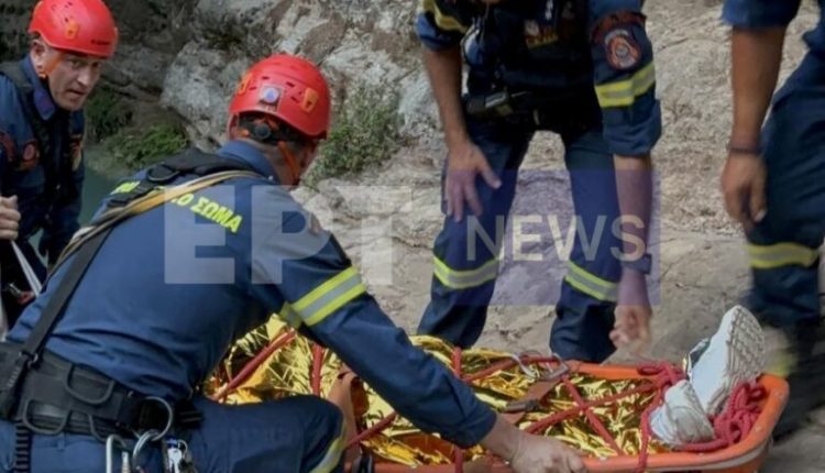 Ολοκληρώθηκε-η-επιχείρηση-απεγκλωβισμού-Γάλλου-τουρίστα-στη-Νέδα