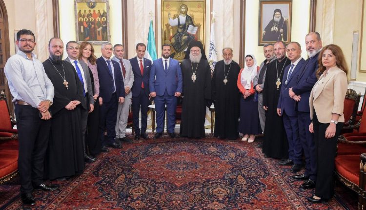 Στον-Πατριάρχη-Αντιοχείας-αντιπροσωπεία-της-Ανώτατης-Επιτροπής-για-τις-εκλογές-του-Λαϊκού-Συμβουλίου-της-Συρίας