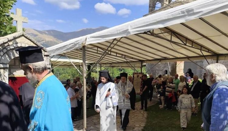 Η-θαυματουργή-Εικόνα-της-Παναγίας-Πετριλιωτίσσης-–-Φαναριωτίσσης-πορεύεται-στο-Φανάρι