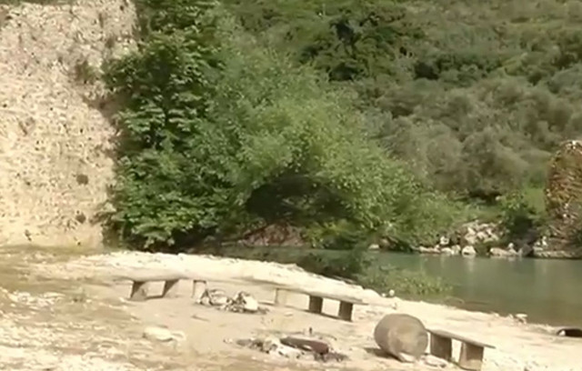 Κατολίσθηση-στον-Αχέροντα-τραυμάτισε-στο-μηρό-16χρονη-κοπέλα-–-Υποβλήθηκε-σε-χειρουργική-επέμβαση