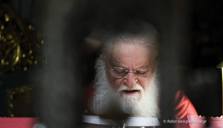 Ομιλία-του-Γέροντος-Εφραίμ-Βατοπαιδινού-κατά-την-εορτή-της-Κοιμήσεως-της-Θεοτόκου