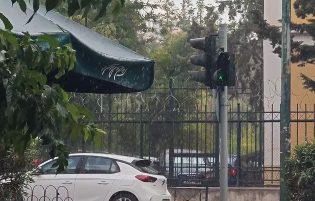 Καλοκαιρινή-μπόρα-στην-Αθήνα-–-Ο-καιρός-τις-επόμενες-ημέρες