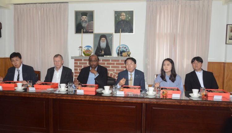 Η-επίσκεψη-του-ΓΓ.-του-Παγκόσμιου-Συμβουλίου-Εκκλησιών-στην-Ορθόδοξη-Μητρόπολη-Κορέας