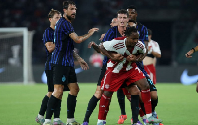 Η-απόφαση-Μεντιλίμπαρ-για-τον-αριστερό-μπακ-–-Ολυμπιακός-για-Γιαννούλη-και-Τσιμίκα