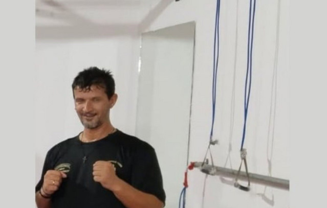 Θρήνος-στην-κηδεία-του-50χρονου-που-βρήκε-τραγικό-θάνατο-όταν-καταπλακώθηκε-από-μηχάνημα