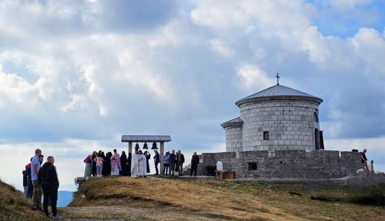 Θεία-Λειτουργία-επί-τη-εορτή-της-Μεταμορφώσεως-από-τον-Μητροπολίτη-Μαυροβουνίου