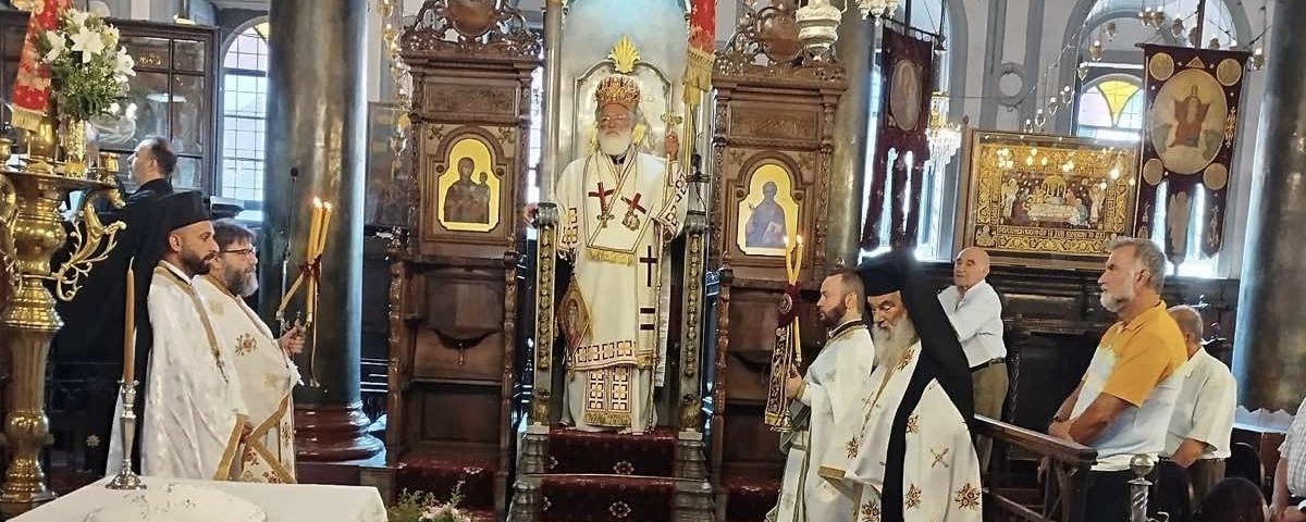 Θεία-Λειτουργία-στην-Μυτιλήνη-από-τον-Μητροπολίτη-Αρκαλοχωρίου