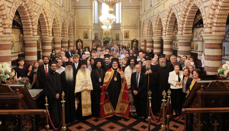 Ο-Αρχιεπίσκοπος-Θυατείρων-στην-Κοινότητα-της-Κοιμήσεως-της-Θεοτόκου-και-του-Αγίου-Ανδρέα-στο-Μπέρμιγχαμ