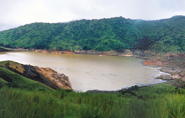 Σαν-σήμερα-21-Αυγούστου:-Ένα-αόρατο-νέφος-σκοτώνει-1.700-ανθρώπους-στον-ύπνο-τους-στη-λίμνη-Νίος