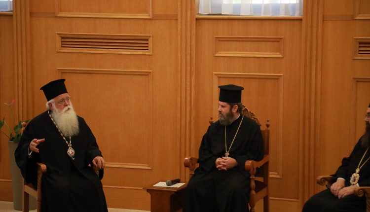 Επίσκεψη-Δημητριάδος-Ιγνατίου-στα-προσκυνήματα-της-Εκκλησίας-της-Αλβανίας