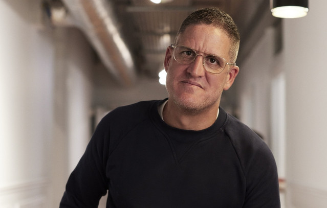 o-δισεκατομμυριούχος-tom-greenwood-τραυματίστηκε-σοβαρά-σε-τροχαίο-στη-Μύκονο-–-Τον-μετέφερε-το-ΕΚΑΒ-αφού-αρνήθηκε-η-ιδιωτική-ασφάλιση