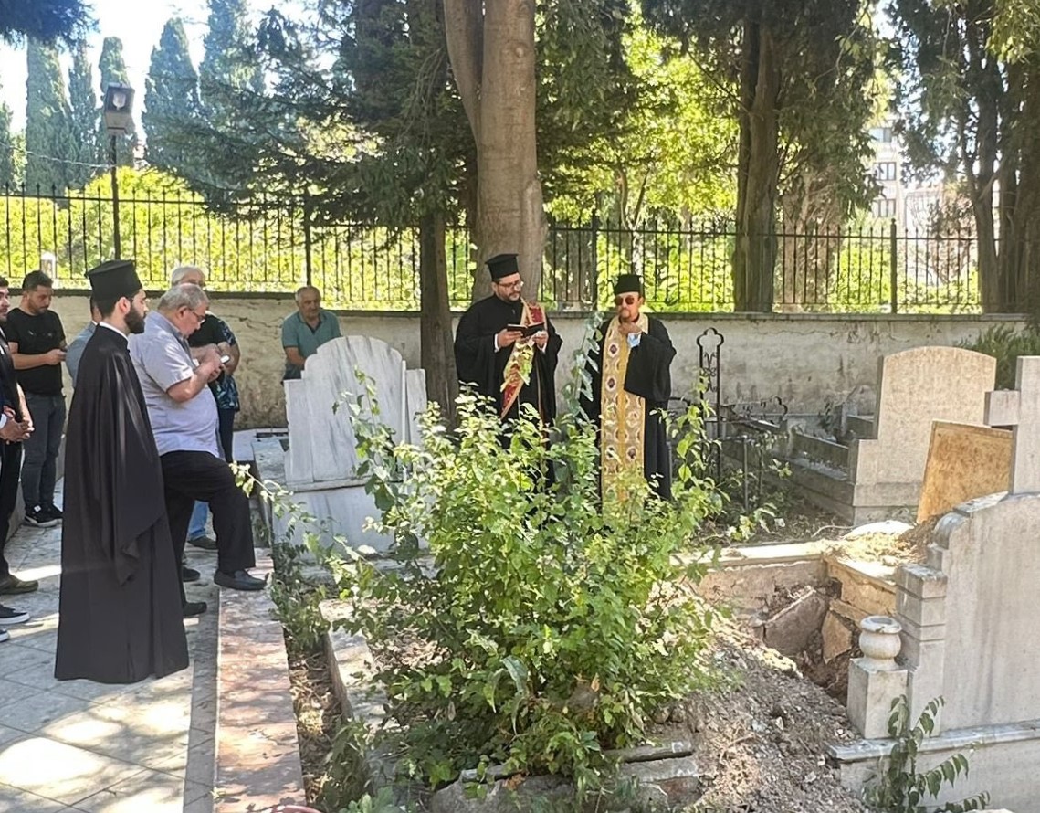 Εξόδιος-Ακολουθία-της-Ελπίδος-Άννης-Λειψάνου-στο-Μακροχώρι