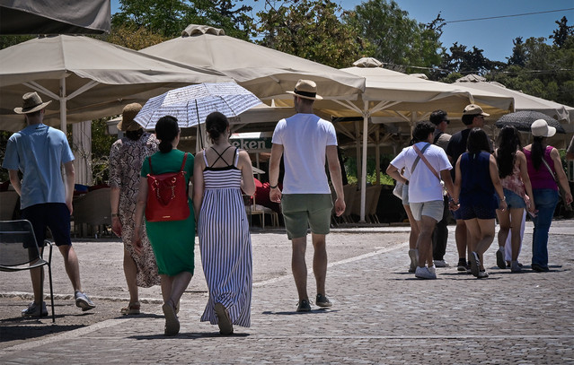 «Βράζει»-λόγω-του-καύσωνα-εξπρές-η-Ελλάδα-–-Πάνω-από-40-βαθμούς-Κελσίου-θα-δείξουν-τα-θερμόμετρα