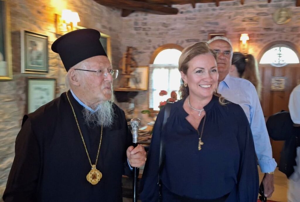 Η-Γενική-Γραμματέας-Απόδημου-Ελληνισμού-και-Δημόσιας-Διπλωματίας-του-ΥΠΕΞ-στην-Ίμβρο