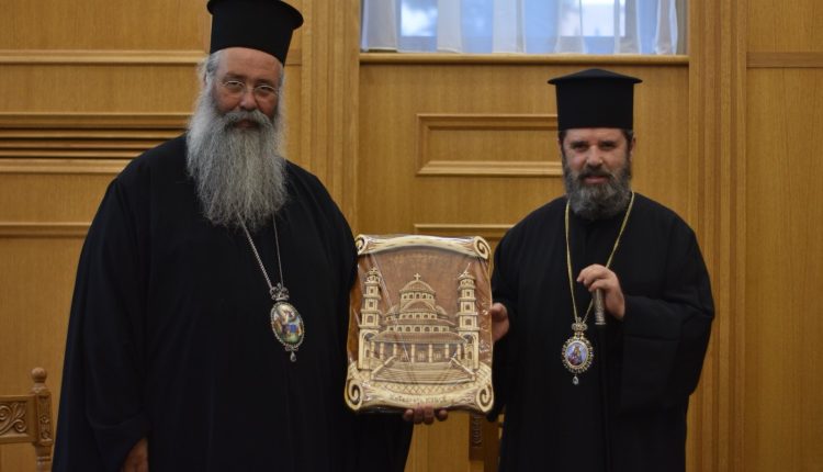 Ο-Κίτρους-Γεώργιος-στα-προσκυνήματα-της-Εκκλησίας-της-Αλβανίας