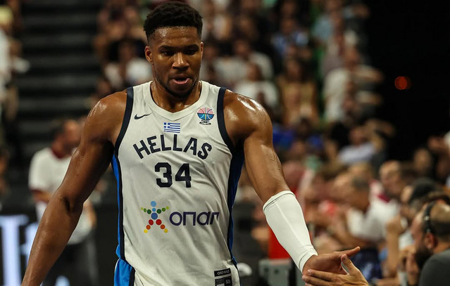 Η-αποστολή-της-Εθνικής-Ελλάδας-για-το-παιχνίδι-με-την-Ιταλία-–-Εκτός-Αντετοκούνμπο,-Σλούκας,-Μήτογλου