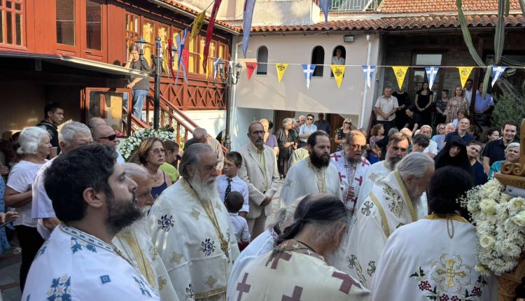 Ο-Μητροπολίτης-Καρυστίας-στην-Ιερά-Μονή-Κοιμήσεως-της-Θεοτόκου-Μάτζαρη-Κύμης
