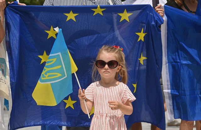 Συγκέντρωση-Ουκρανών-στην-Πλατεία-Συντάγματος:-Γιορτάζουν-την-ημέρα-ανεξαρτησίας-της-χώρας-τους