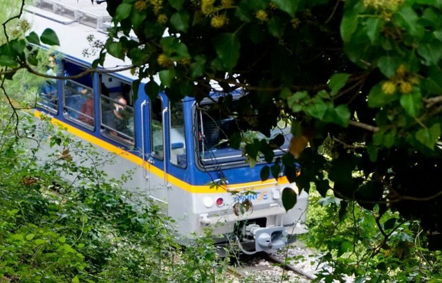 Ακινητοποιήθηκε-συρμός-του-οδοντωτού-λόγω-βλάβης-στα-Καλάβρυτα-–-Η-ανακοίνωση-της-hellenic-train