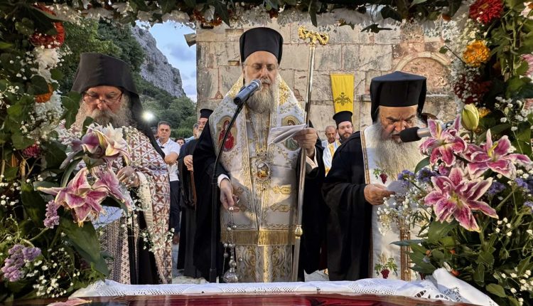 Τα-«Εννιάμερα-της-Παναγίας»-στον-ιστορικό-Ναό-Πόρτας-Παναγιάς-στην-Πύλη-Τρικάλων