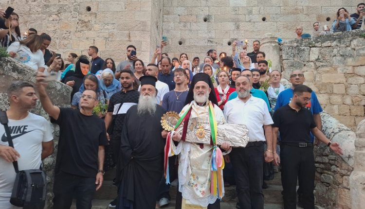 Η-κάθοδος-της-Εικόνας-της-Θεοτόκου-από-το-Ιερό-Μετόχι-της-Γεθσημανής-στο-Προσκύνημα-Κοιμήσεως-της-Θεοτόκου