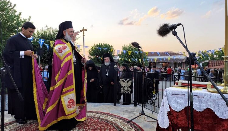 Απόδοση-εορτής-της-Κοιμήσεως-Θεοτόκου-στο-Ιερό-Προσκύνημα-Παναγίας-Δεμερλιωτίσσης-Φαρσάλων