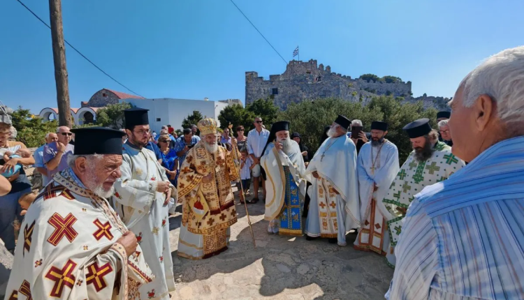 Απόδοση-της-Κοιμήσεως-στην-Παναγία-του-Κάστρου-στη-Λέρο