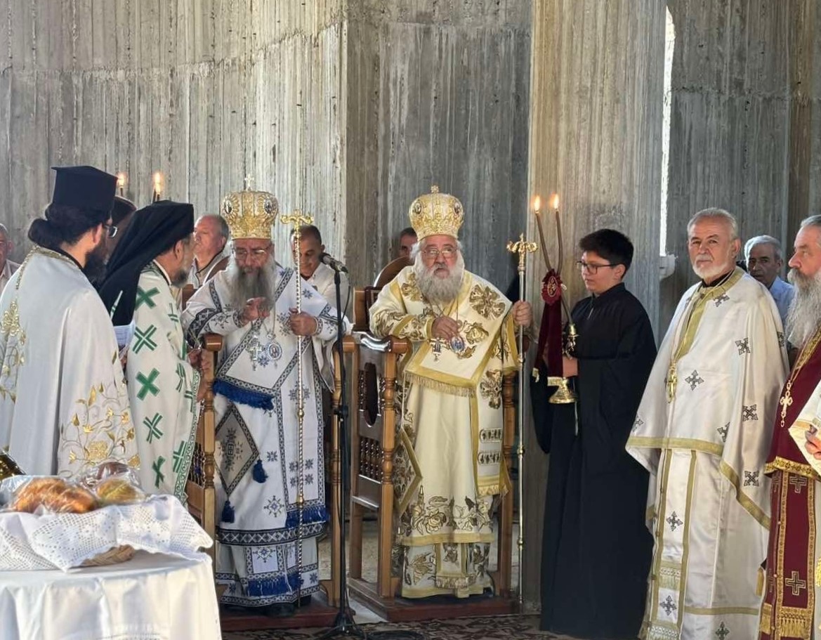 Ο-Επίσκοπος-Πολυστύλου-στην-Αρναία-για-την-εορτή-του-Αγίου-Κοσμά-του-Αιτωλού