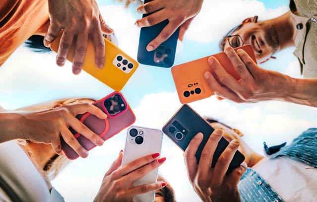 θα-εκπλαγείτε-πόσο-γρήγορα-κουράζει-τα-μάτια-σας-το-smartphone-–-Τα-ευρήματα-νέας-έρευνας