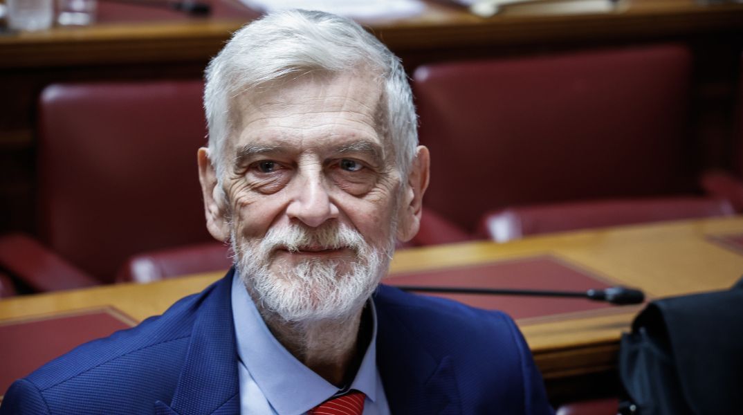 Με-τον-Αρχιεπίσκοπο-Κύπρου-θα-συναντηθεί-ο-Υφυπουργός-Εξωτερικών-Γιάννης-Λοβέρδος