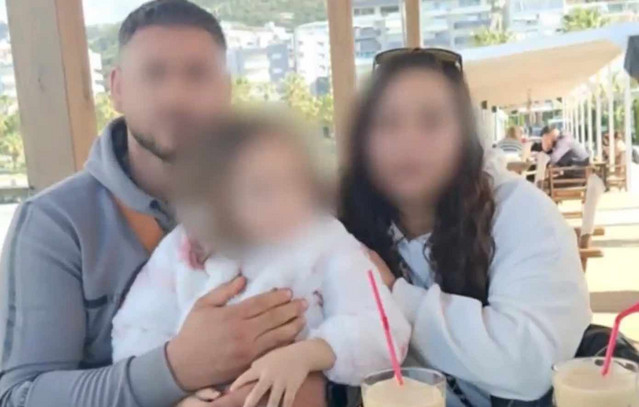 Ανήμερα-των-γενεθλίων-της-η-κηδεία-της-4χρονης-Αμέλιας-που-πνίγηκε-σε-πισίνα-στους-Παξούς-–-«Θα-κάναμε-πάρτι,-τώρα-κάνουμε-φαρμάκι»