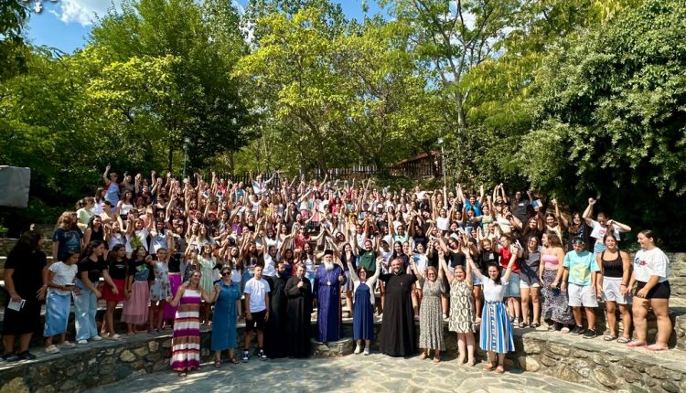 Κατασκήνωση-Μητροπόλεως-Νεαπόλεως-Κοριτσιών-Γυμνασίου-και-Λυκείου-2025-στη-Μακρυνίτσα