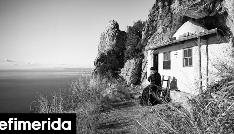 h-καθημερινότητα-στο-Άγιον-Όρος:-Οσα-κατέγραψε-επί-2-χρόνια-ο-φωτογράφος-Γιάννης-Γιαννάτος-Σπάνιες-στιγμές