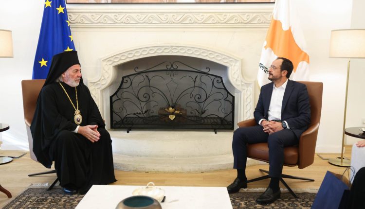 Συνάντηση-Αρχιεπισκόπου-Θυατείρων-με-τον-Νίκο-Χριστοδουλίδη-στη-Λευκωσία