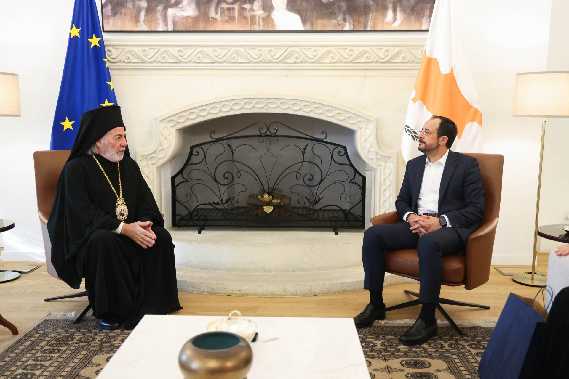 Συνάντηση-Αρχιεπισκόπου-Θυατείρων-με-τον-Νίκο-Χριστοδουλίδη-στη-Λευκωσία