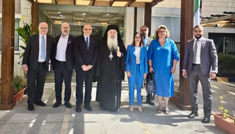 Σύσκεψη-για-τα-έργα-αποκαταστάσης-στον-Λόφο-του-Προφήτη-Ηλία-στην-Ιορδανία