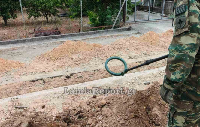 Βρέθηκαν-βλήματα-του-Β’-Παγκοσμίου-Πολέμου-κατά-τη-διάρκεια-εργασιών-στη-Λαμία-–-Εντυπωσιακό-βίντεο-από-την-καταστροφή-τους