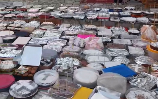 «Πλημμύρισαν»-με-φανουρόπιτες-οι-εκκλησίες-–-viral-έγινε-το-βίντεο-από-το-Κιλκίς