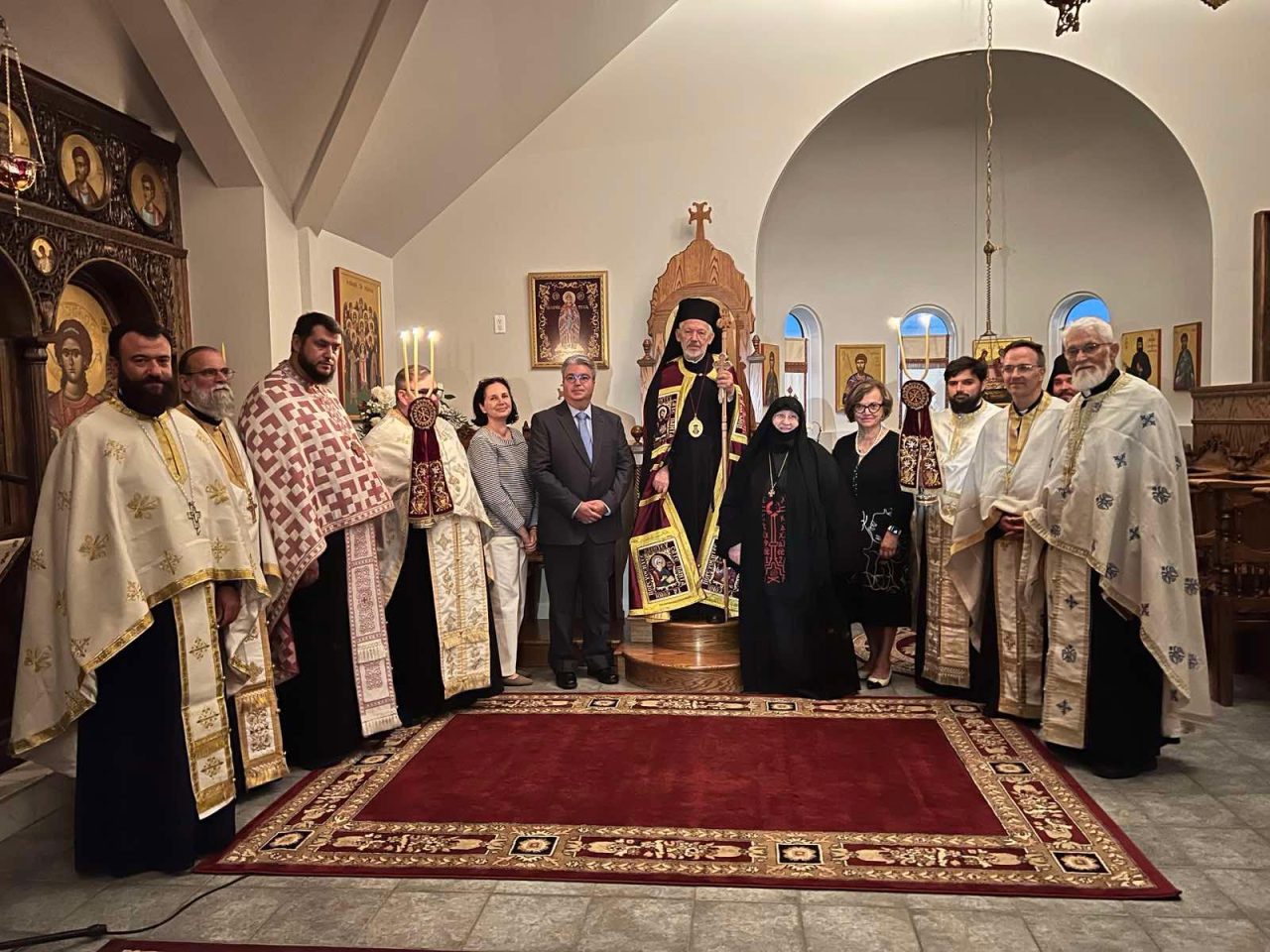 Τα-μοναστήρια-της-Ιεράς-Αρχιεπισκοπής-Καναδά-εορτάζουν-τις-πανηγύρεις-τους-με-μεγαλοπρέπεια-και-κατάνυξη