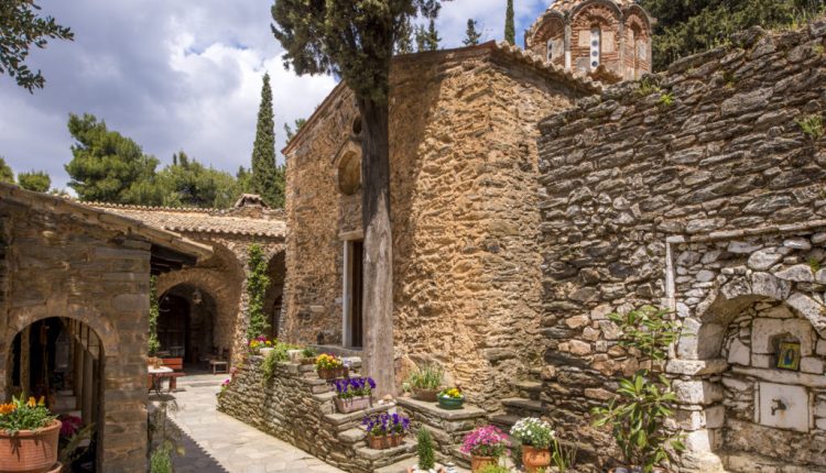 Την-ανάμνηση-του-εν-Χώναις-θαύματος-του-Αρχαγγέλου-Μιχαήλ-θα-εορτάσει-η-ΙΜ.-Παμμεγίστων-Ταξιαρχών-Αστερίου