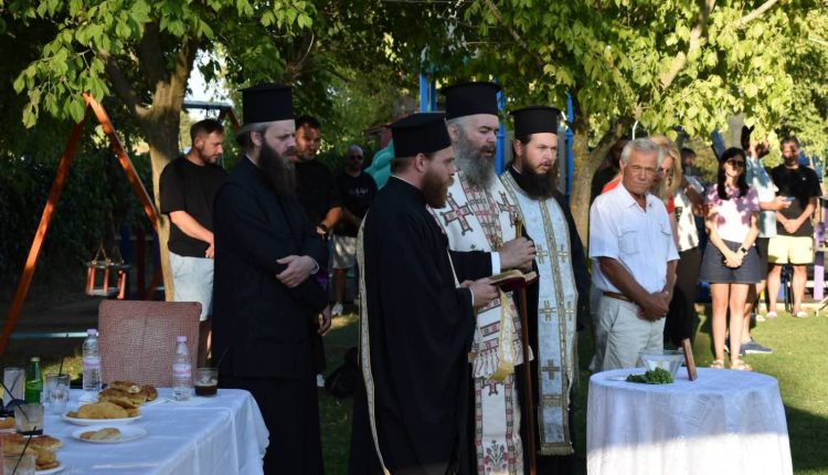 Με-τις-ευλογίες-του-Μητροπολίτου-Φλωρίνης-ξεκίνησαν-οι-“Ελπίδες-Φλώρινας”-τη-νέα-αγωνιστική-περίοδο