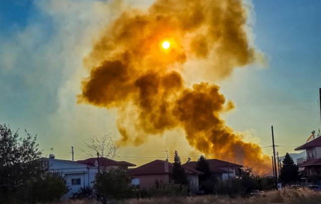 Φωτιά-στην-περιοχή-Ήφαιστος-Κομοτηνής-–-Επιχειρούν-δύο-αεροσκάφη,-εστάλη-112-για-ετοιμότητα