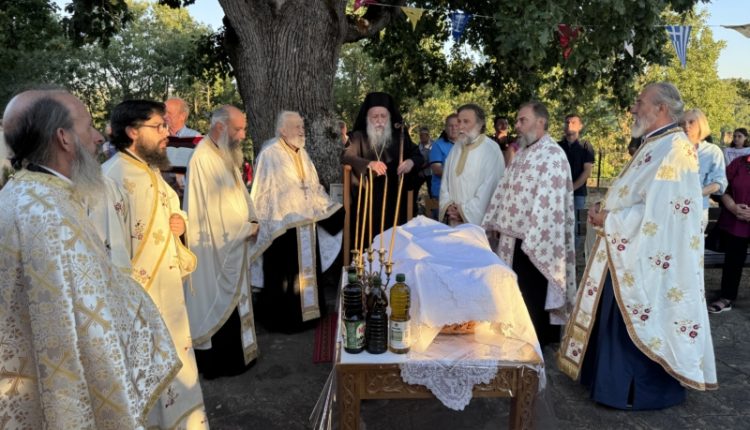 Με-λαμπρότητα-ο-Εσπερινός-του-Τιμίου-Προδρόμου-στο-Δασάκι-Γρεβενών