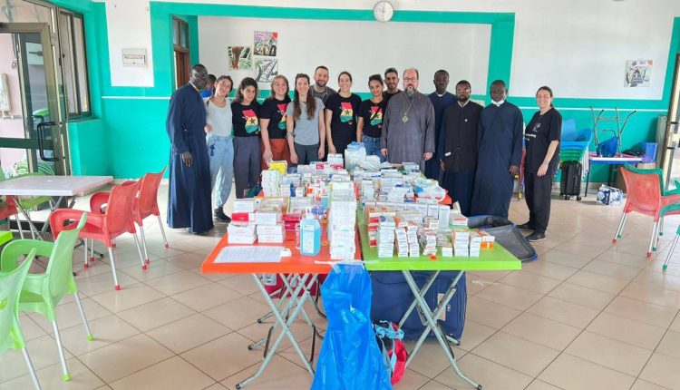 Η-Μητρόπολη-Άκκρας-Συμπαραστάτης-των-παιδιών-του-Σχολείου-“Άγιος-Νικόλαος”