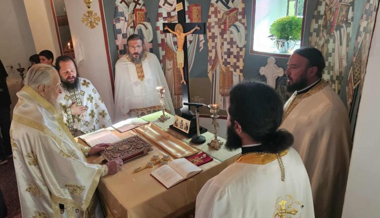 Η-εορτή-της-Αποτομής-της-Τιμίας-Κεφαλής-του-Τιμίου-Προδρόμου-στην-Μητρόπολη-Καρυστίας-και-Σκύρου