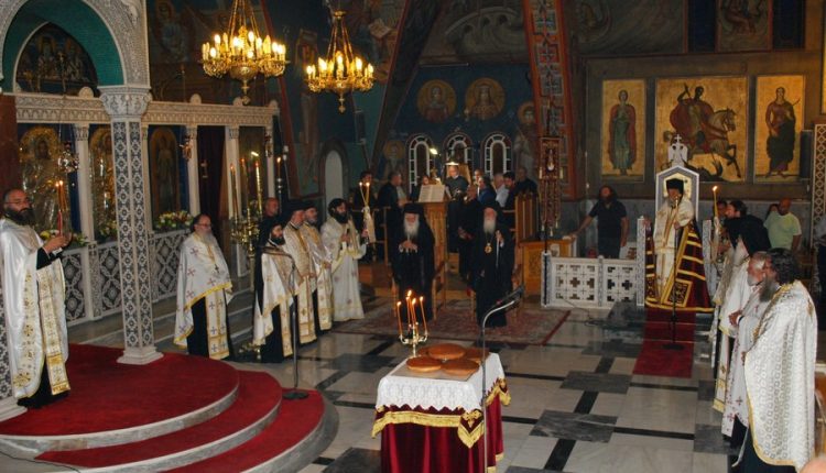 Η-πόλη-του-Παλαιού-Φαλήρου-εορτάζει-τον-Πολιούχο-της-Άγιο-Αλέξανδρο